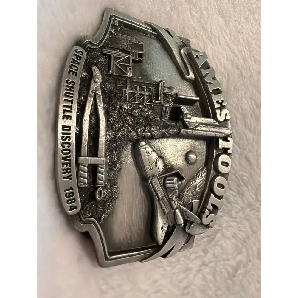 Siskiyou L.E. 1989 Ames Tools Space Shuttle Discovery 1984 3D Pewter Buckle